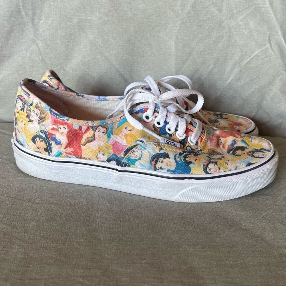Vans x Disney Princess HTF Women’s Size 9.5 + Glitter Coated - Picture 3 of 12